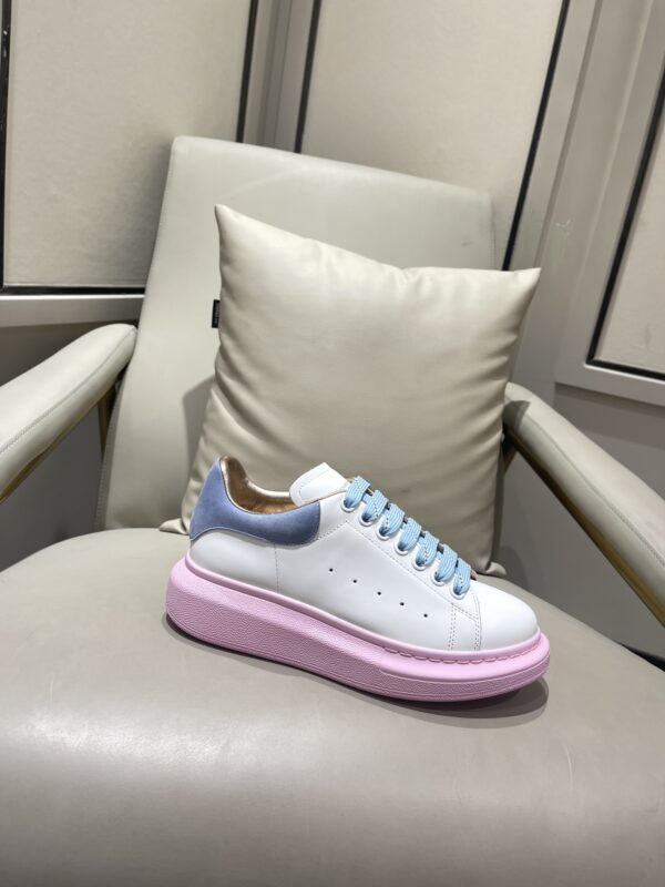 McQUEEN SNEAKER