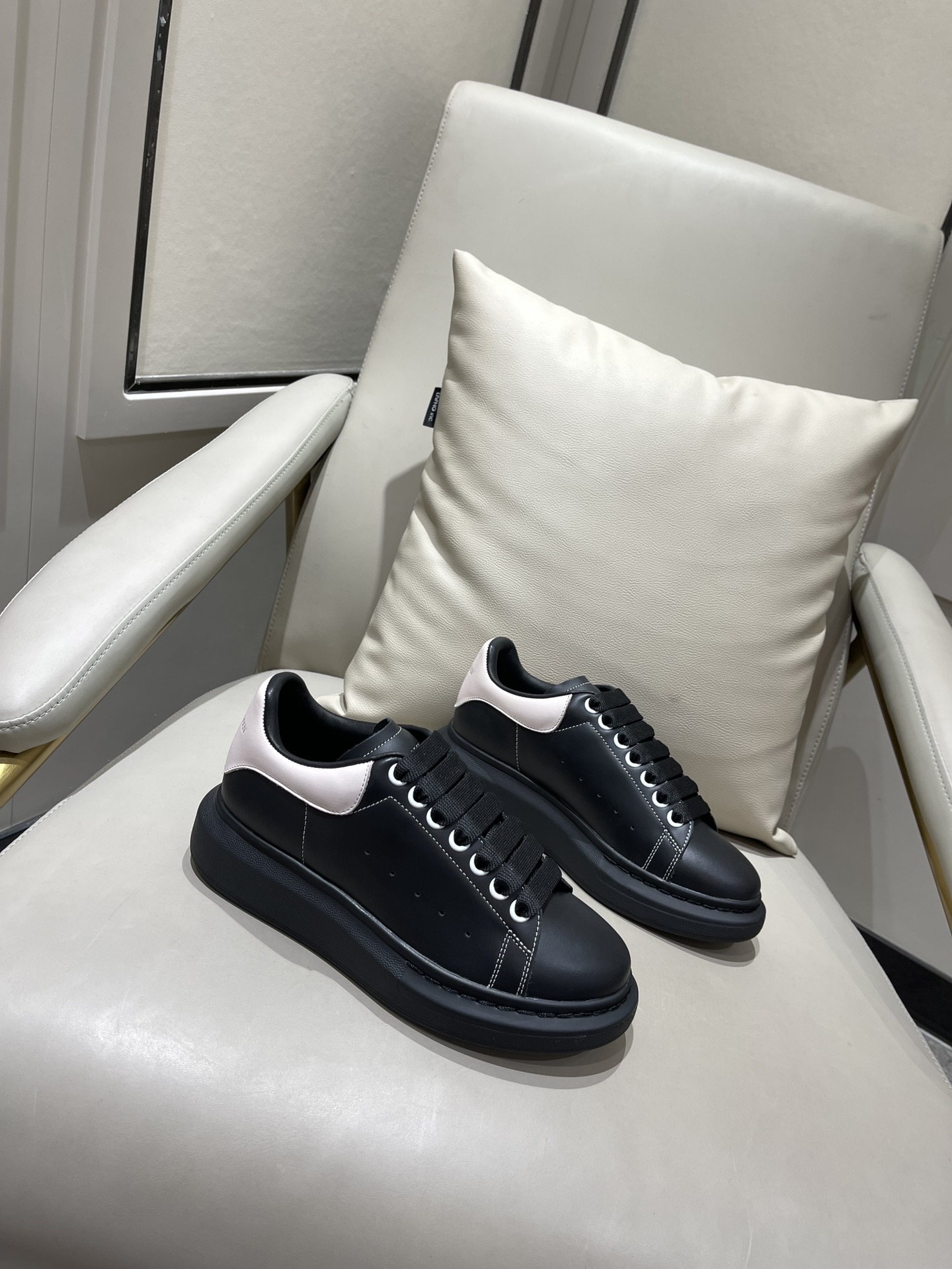 McQUEEN SNEAKER - Image 2
