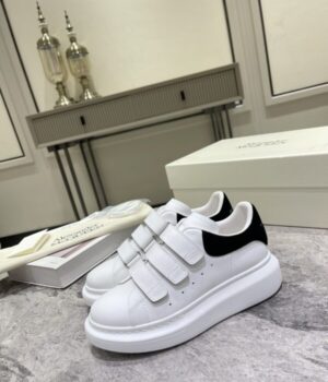 McQUEEN SNEAKER