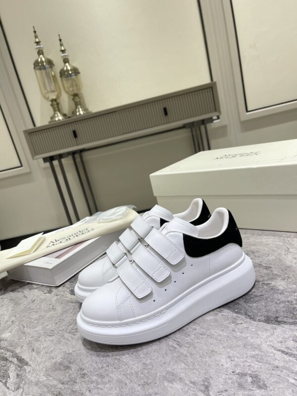 McQUEEN SNEAKER