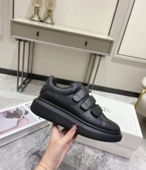 McQUEEN SNEAKER