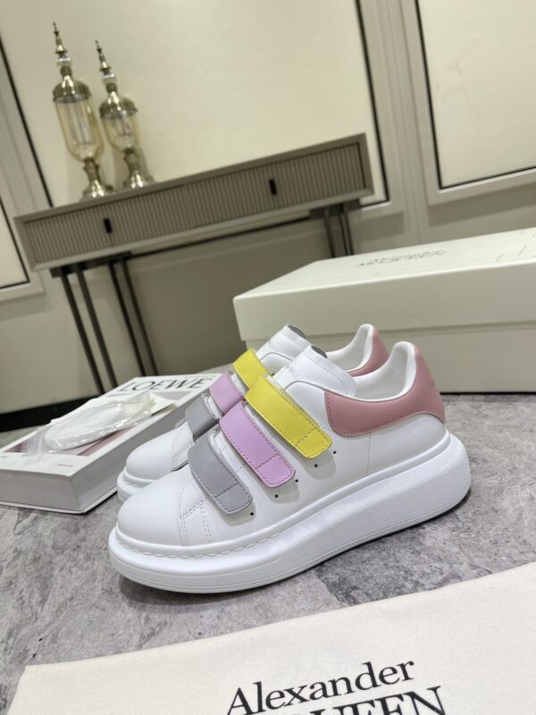 McQUEEN SNEAKER