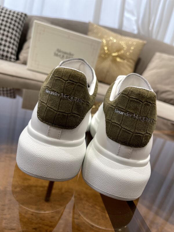McQUEEN SNEAKER