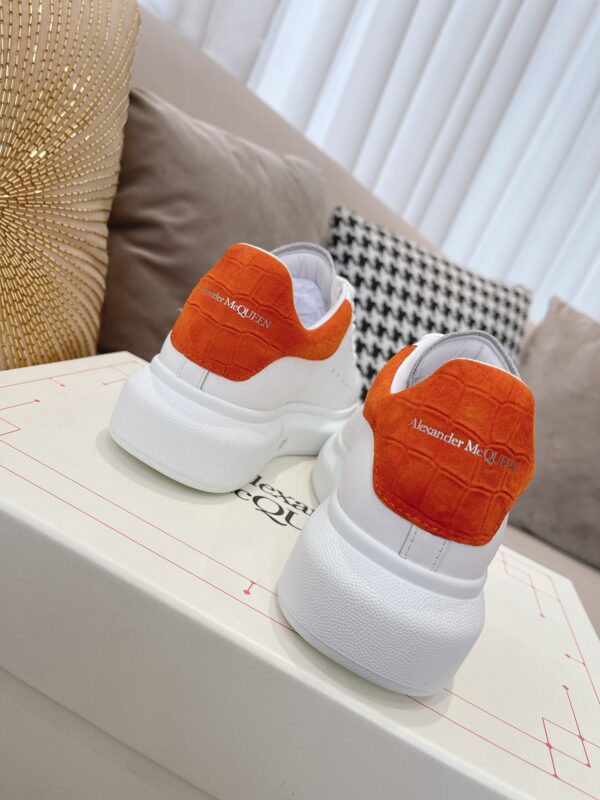 McQUEEN SNEAKER