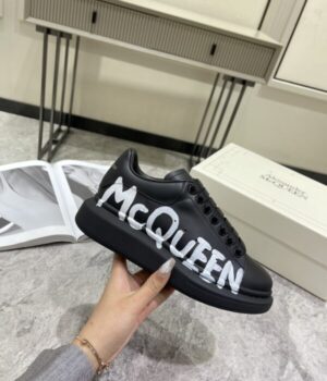 McQUEEN SNEAKER