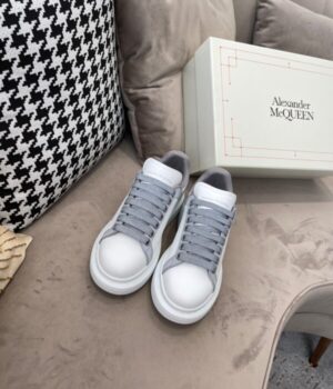 McQUEEN SNEAKER