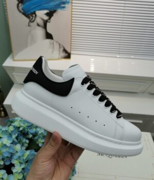 McQUEEN SNEAKER