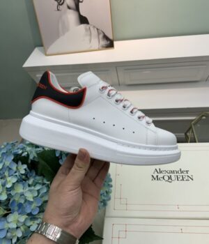 McQUEEN SNEAKER