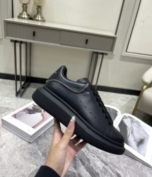 McQUEEN SNEAKER