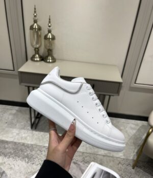 McQUEEN SNEAKER