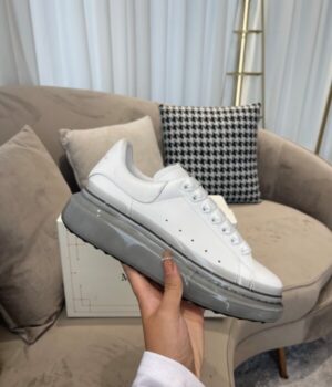 McQUEEN SNEAKER
