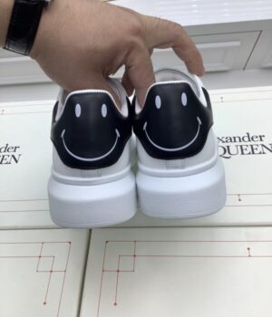 McQUEEN SNEAKER