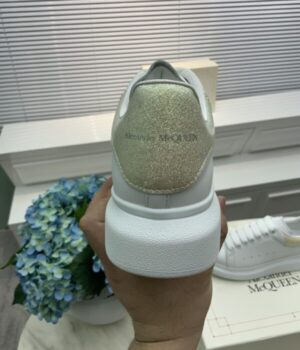 McQUEEN SNEAKER