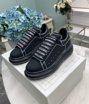McQUEEN SNEAKER