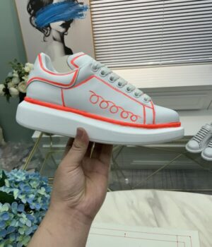 McQUEEN SNEAKER
