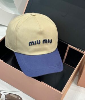 MIU MIU CAP