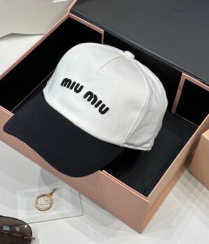 MIU MIU CAP