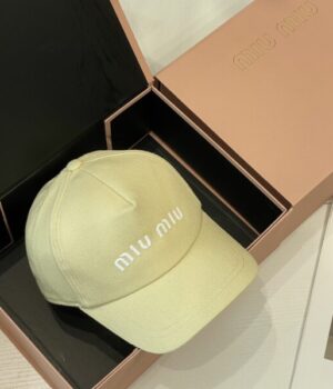MIU MIU CAP