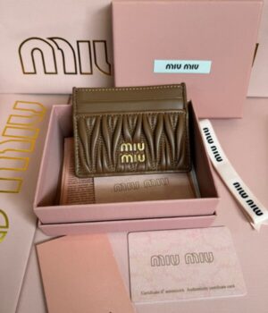 MIU MIU CARD HOLDER