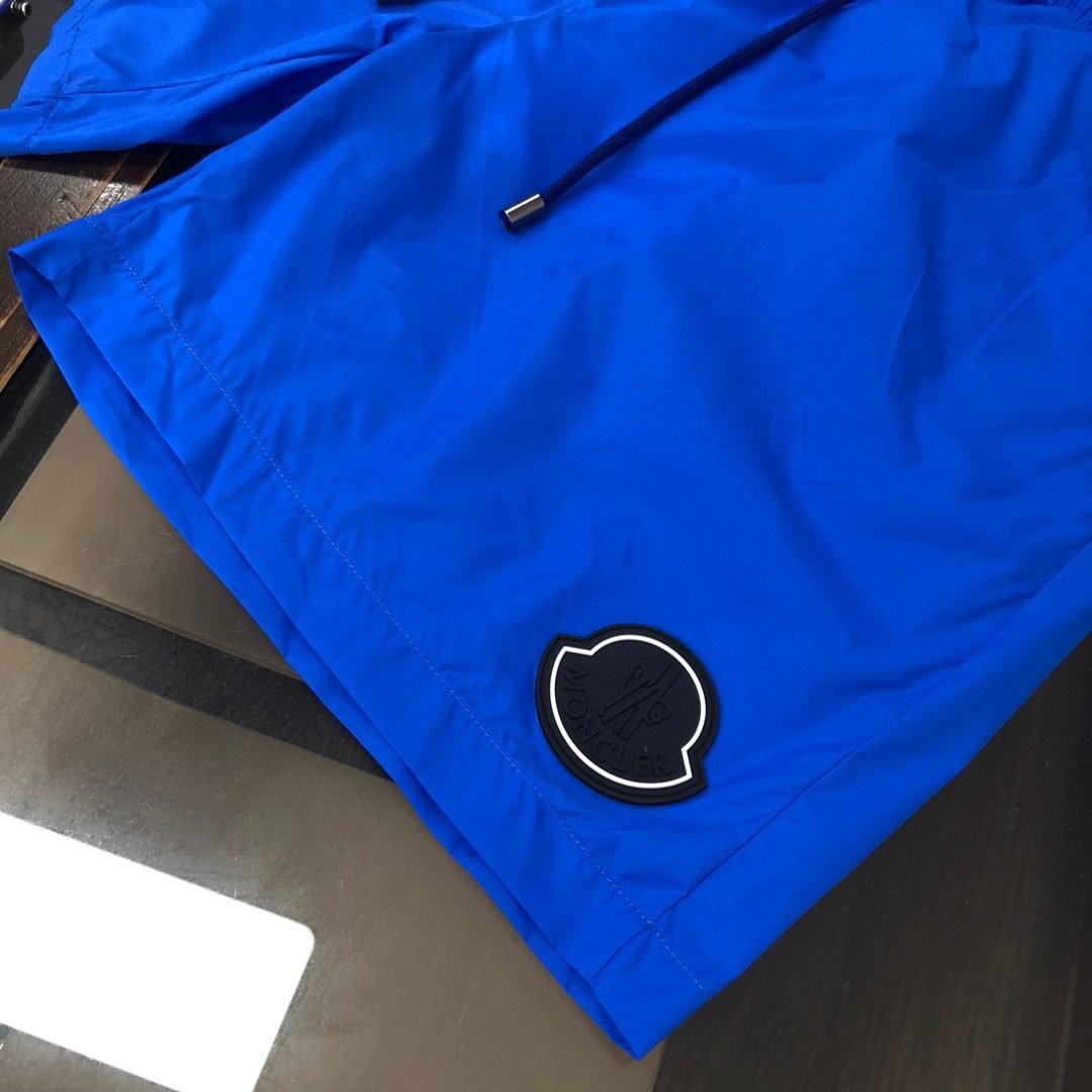 MONCLER SHORTS - Image 7