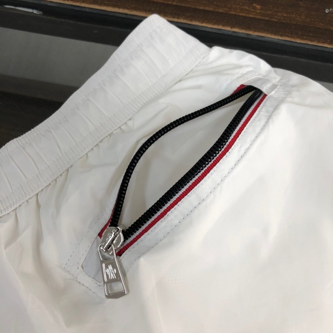 MONCLER SHORTS - Image 5