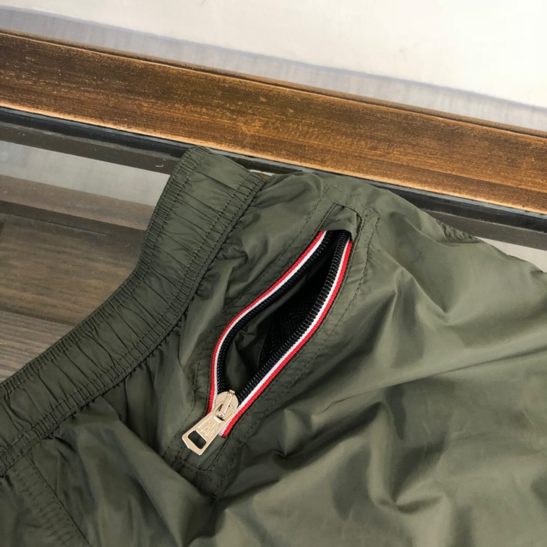 MONCLER SHORTS - Image 5