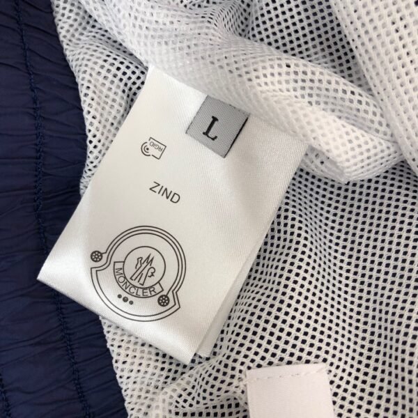 MONCLER SHORTS - Image 8