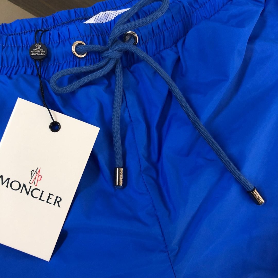 MONCLER SHORTS - Image 3