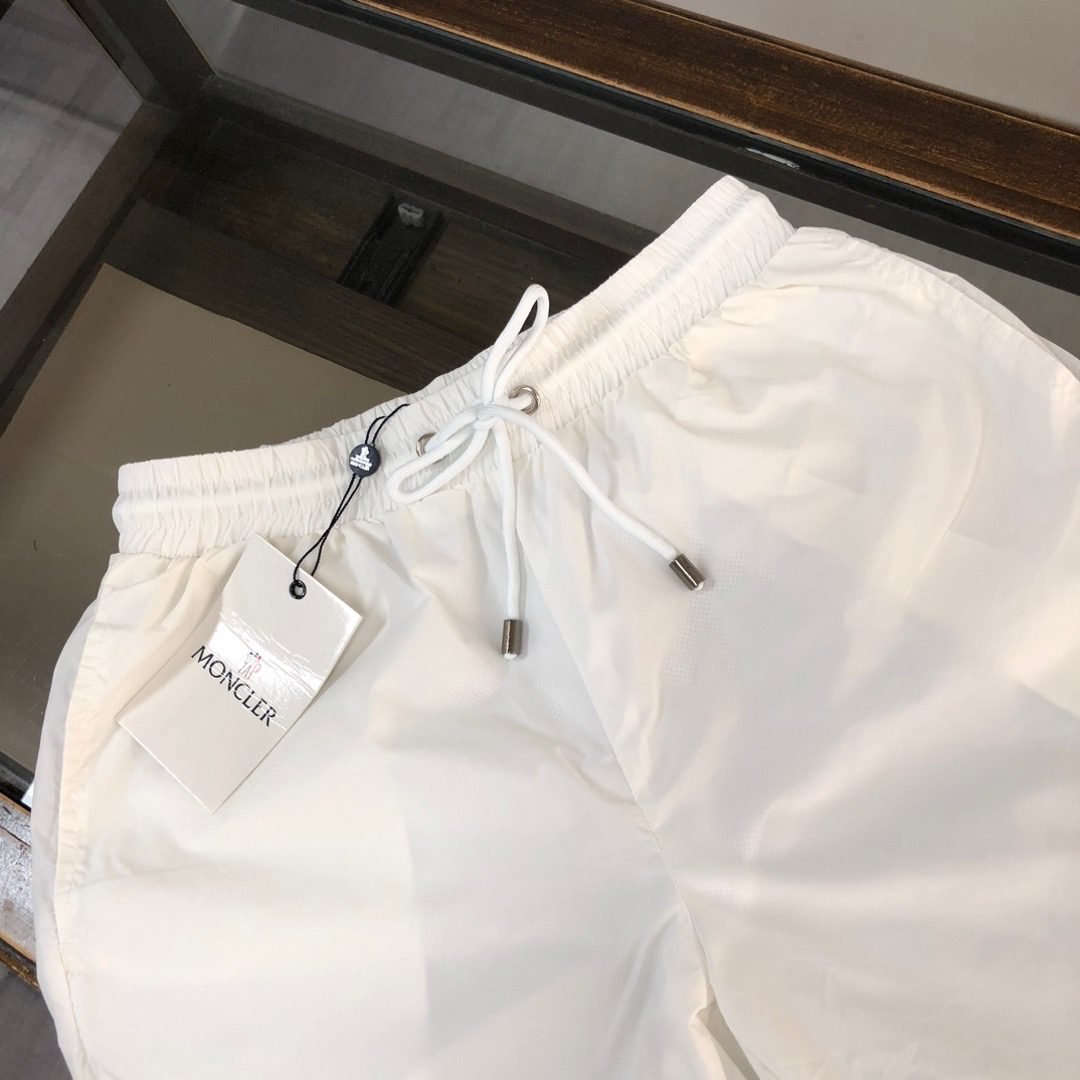 MONCLER SHORTS - Image 3