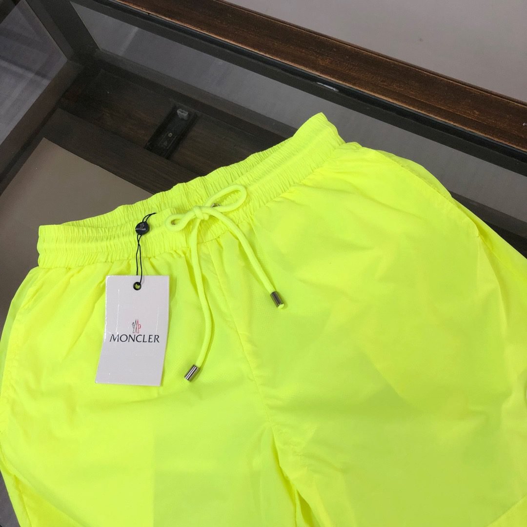 MONCLER SHORTS - Image 3