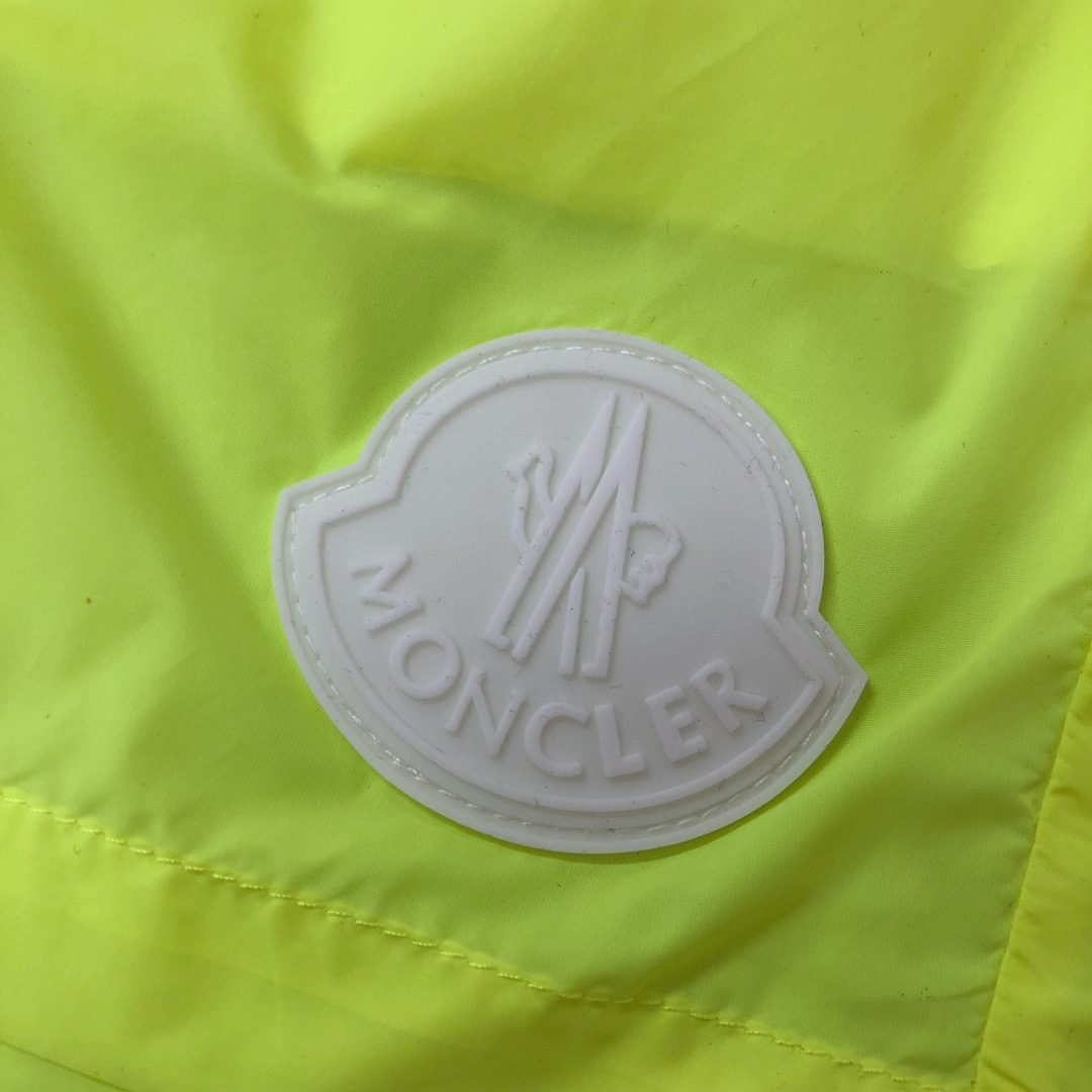 MONCLER SHORTS - Image 7