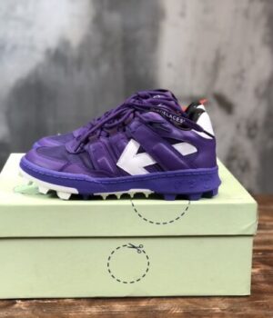 OFF-WHITE SNEAKER