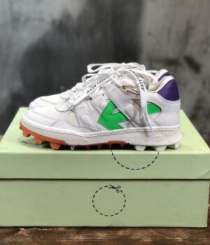 OFF-WHITE SNEAKER