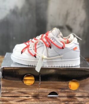 OFF-WHITE SNEAKER
