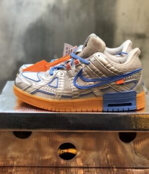 OFF-WHITE SNEAKER