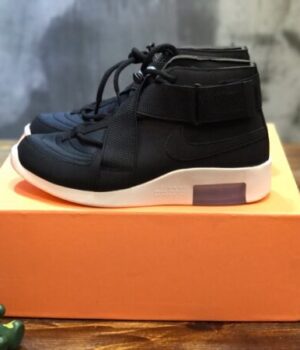 OFF-WHITE SNEAKER