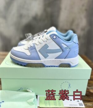 OFF-WHITE SNEAKER