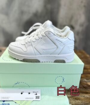 OFF-WHITE SNEAKER