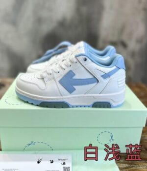 OFF-WHITE SNEAKER