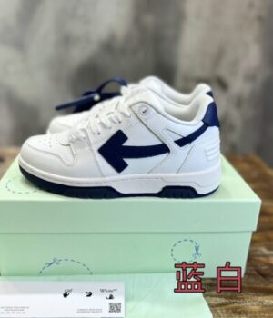 OFF-WHITE SNEAKER