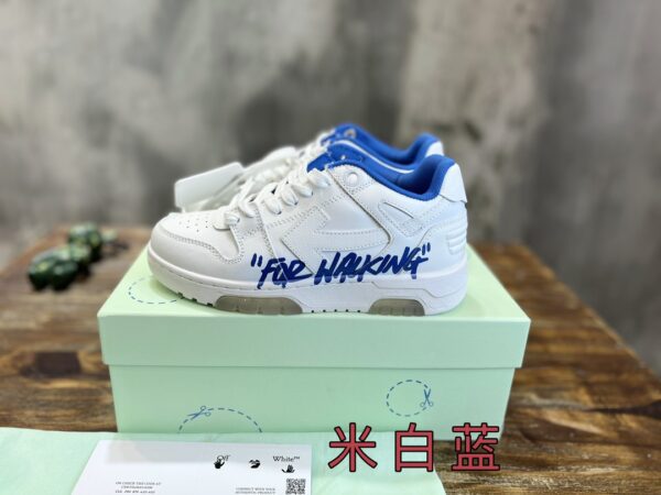 OFF-WHITE SNEAKER