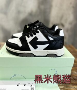 OFF-WHITE SNEAKER
