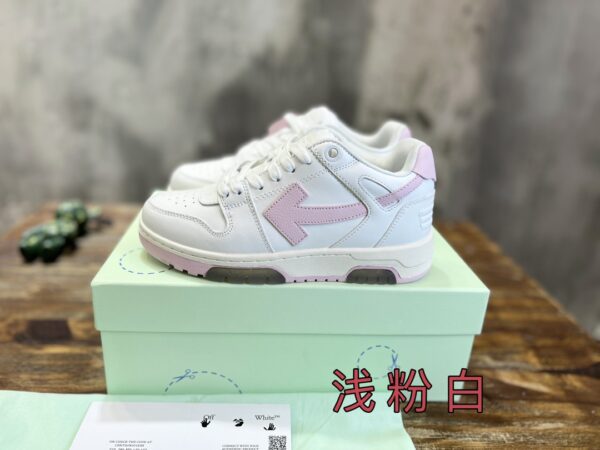 OFF-WHITE SNEAKER