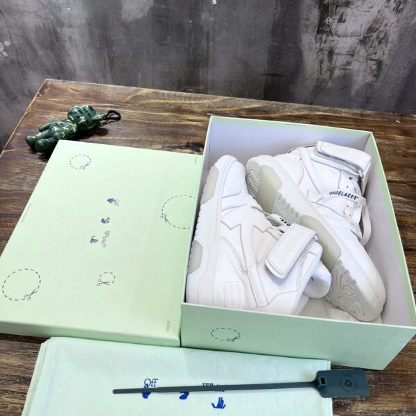 OFF-WHITE SNEAKER - Image 4