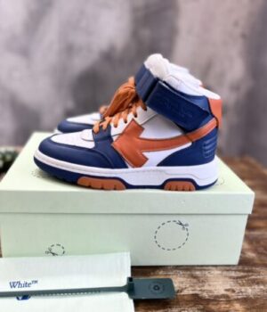 OFF-WHITE SNEAKER