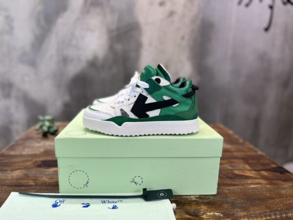 OFF-WHITE SNEAKER