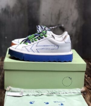 OFF-WHITE SNEAKER