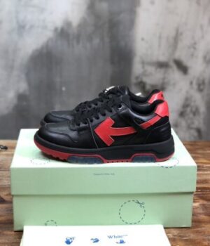 OFF-WHITE SNEAKER