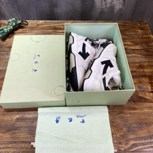 OFF-WHITE SNEAKER - Image 4