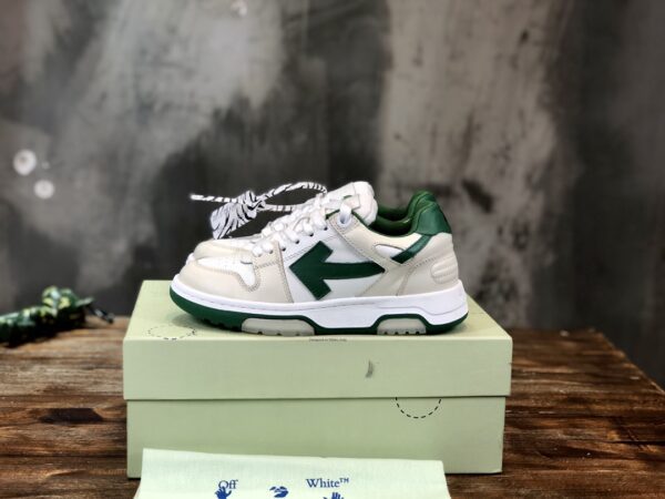 OFF-WHITE SNEAKER